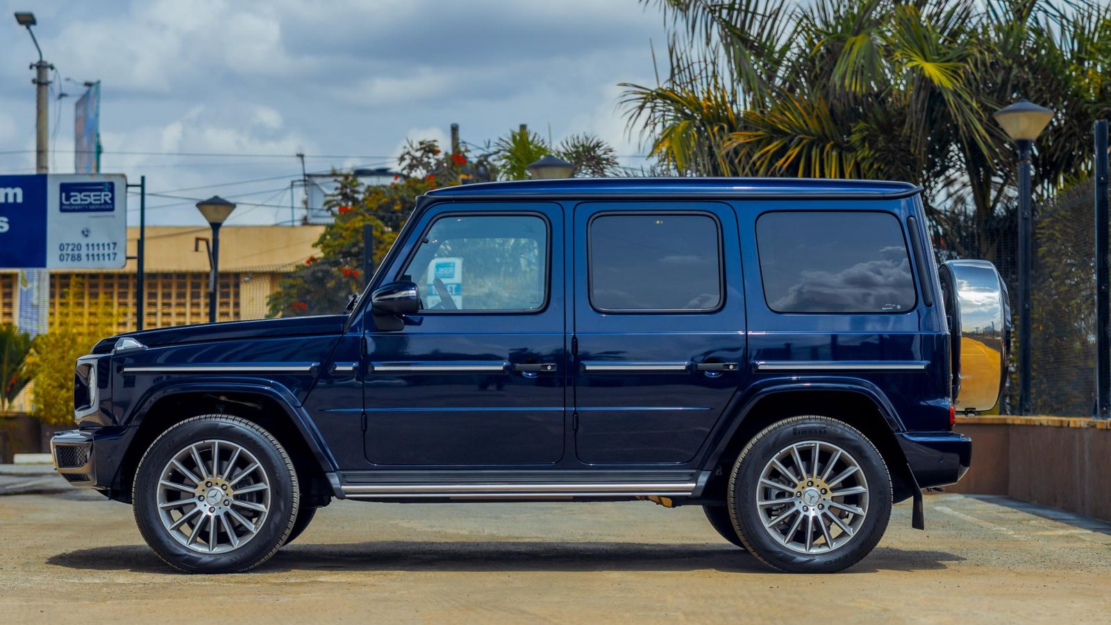 G350D (Metallic Blue)