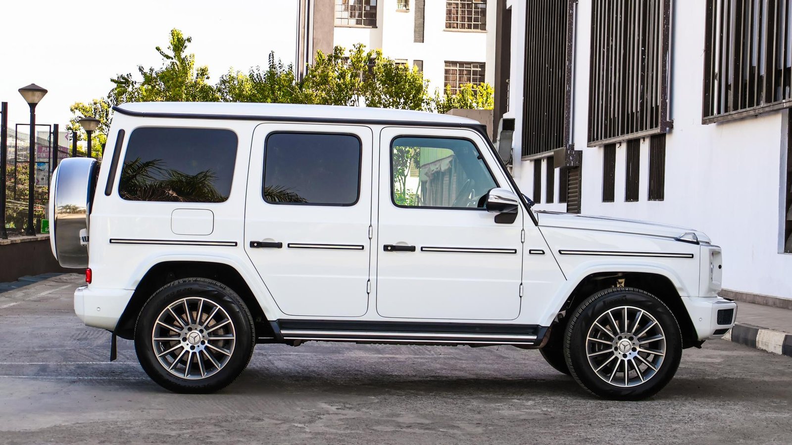 G350 (Polar White)