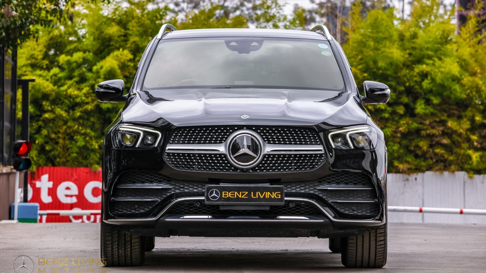 2019 GLE450 in Obsidian Black